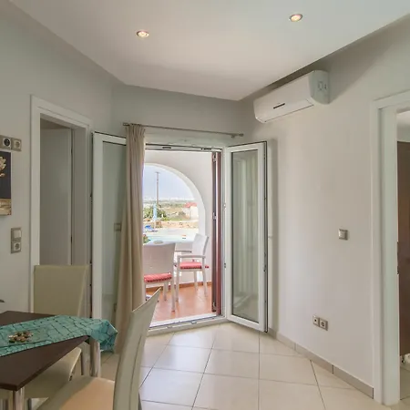Lejlighedshotel Naxos Mare 4*