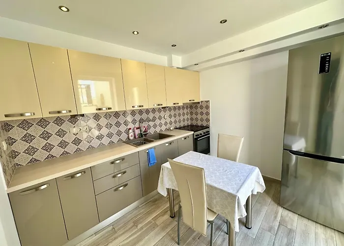 Lejlighedshotel Naxos Mare 4*